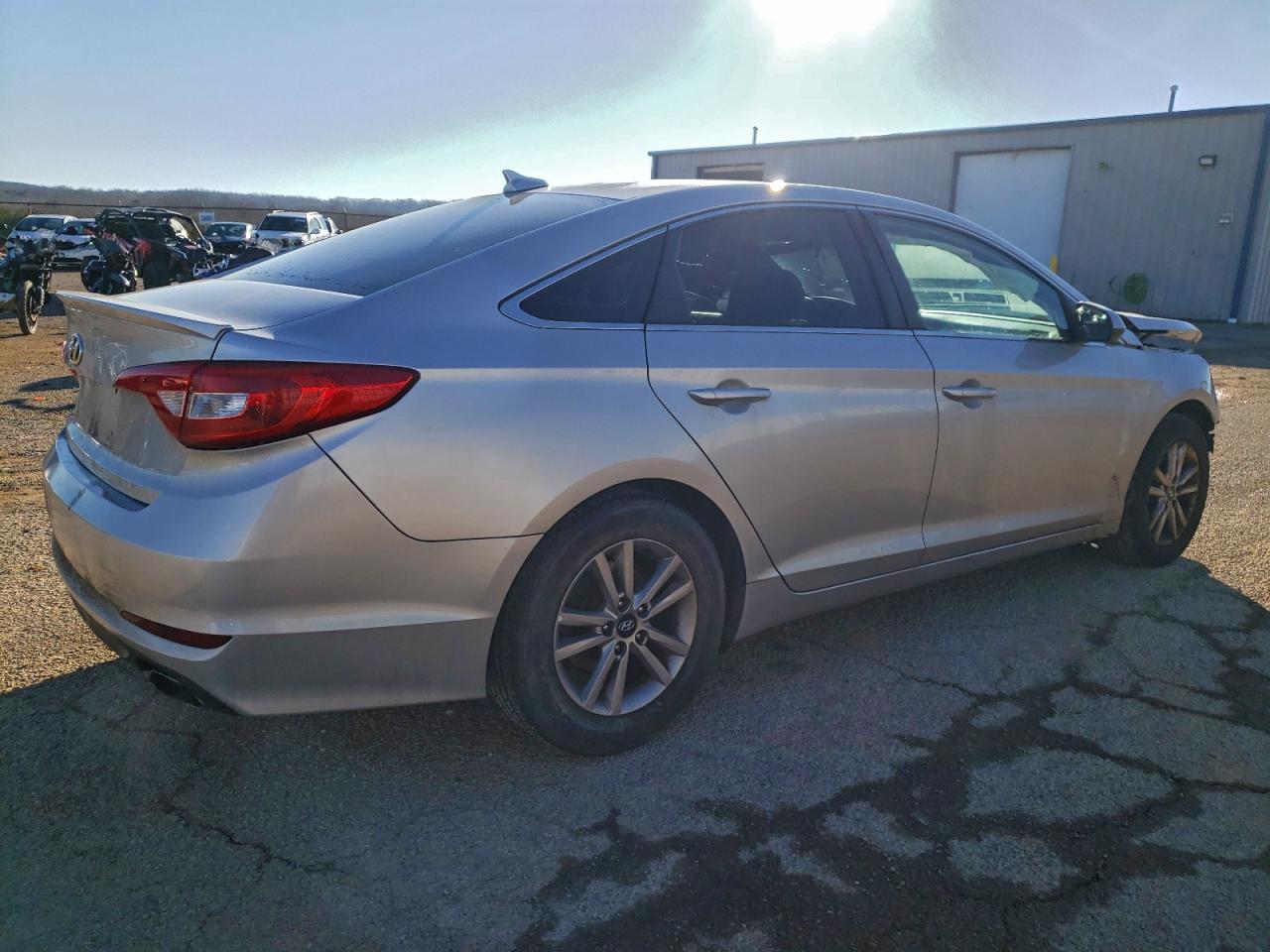 2016 HYUNDAI SONATA photo 5