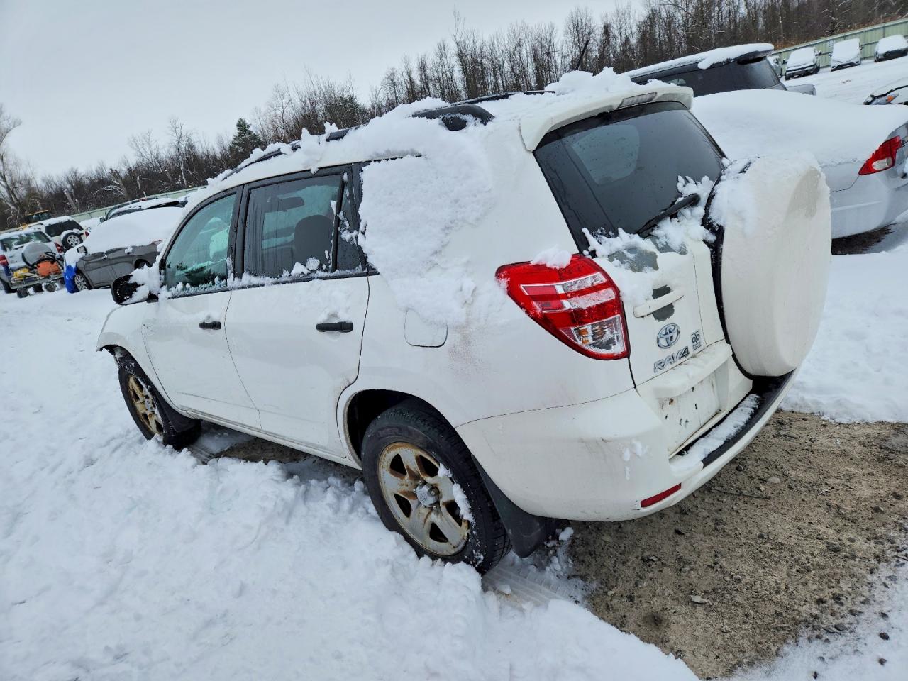 2012 TOYOTA RAV4 photo 2