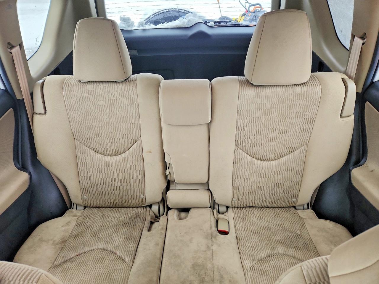 2012 TOYOTA RAV4 photo 10
