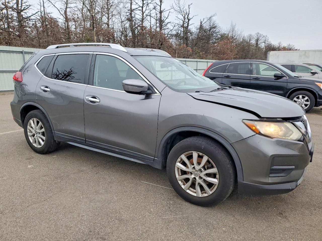 2019 NISSAN ROGUE S photo 4