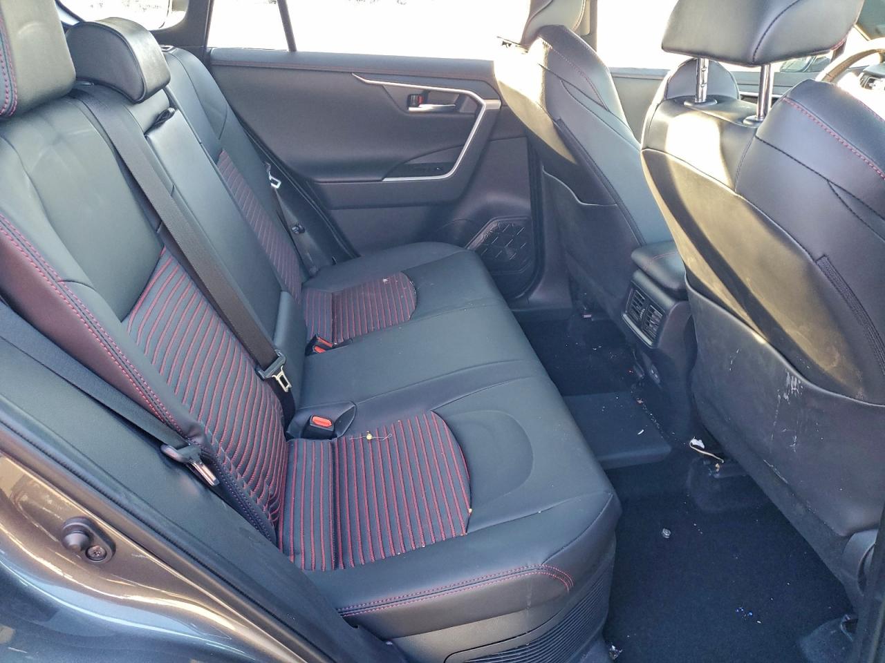 2025 TOYOTA RAV4 XSE photo 21