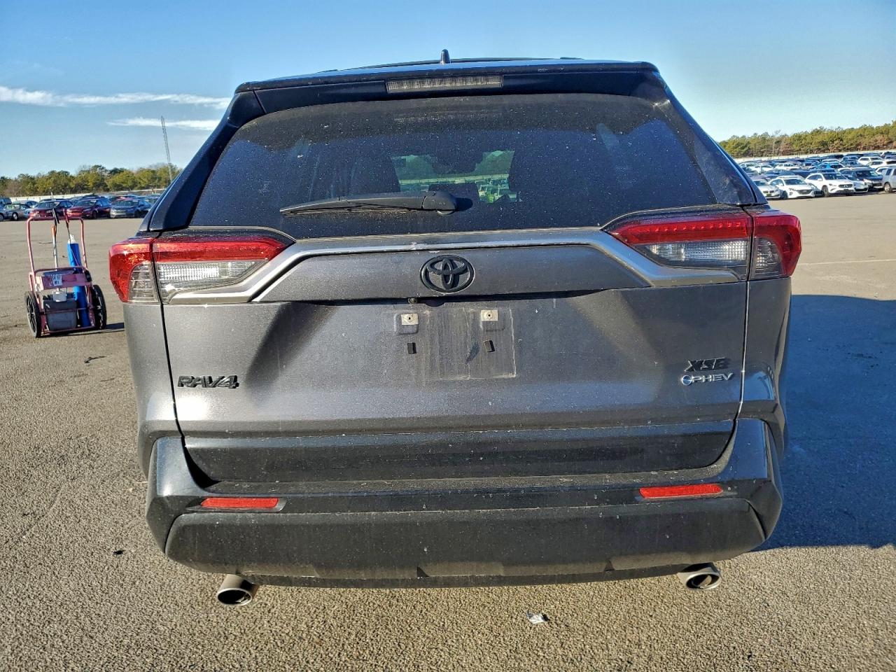 2025 TOYOTA RAV4 XSE photo 11