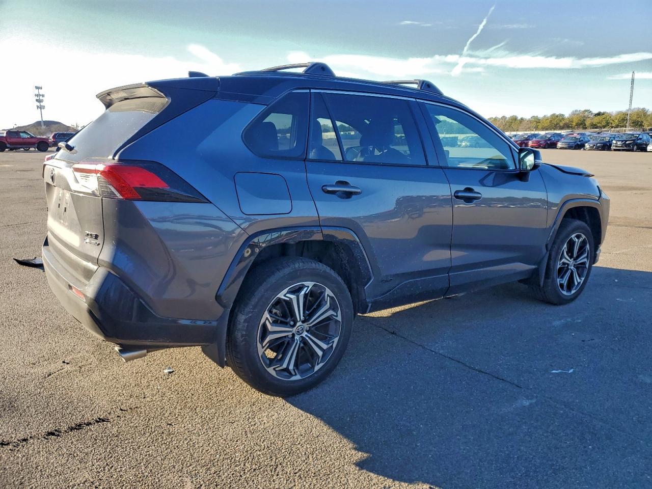 2025 TOYOTA RAV4 XSE photo 5