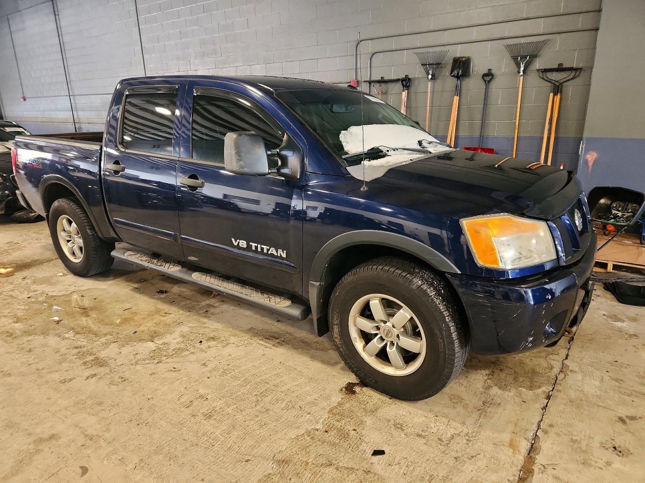 2012 NISSAN TITAN SV photo 7