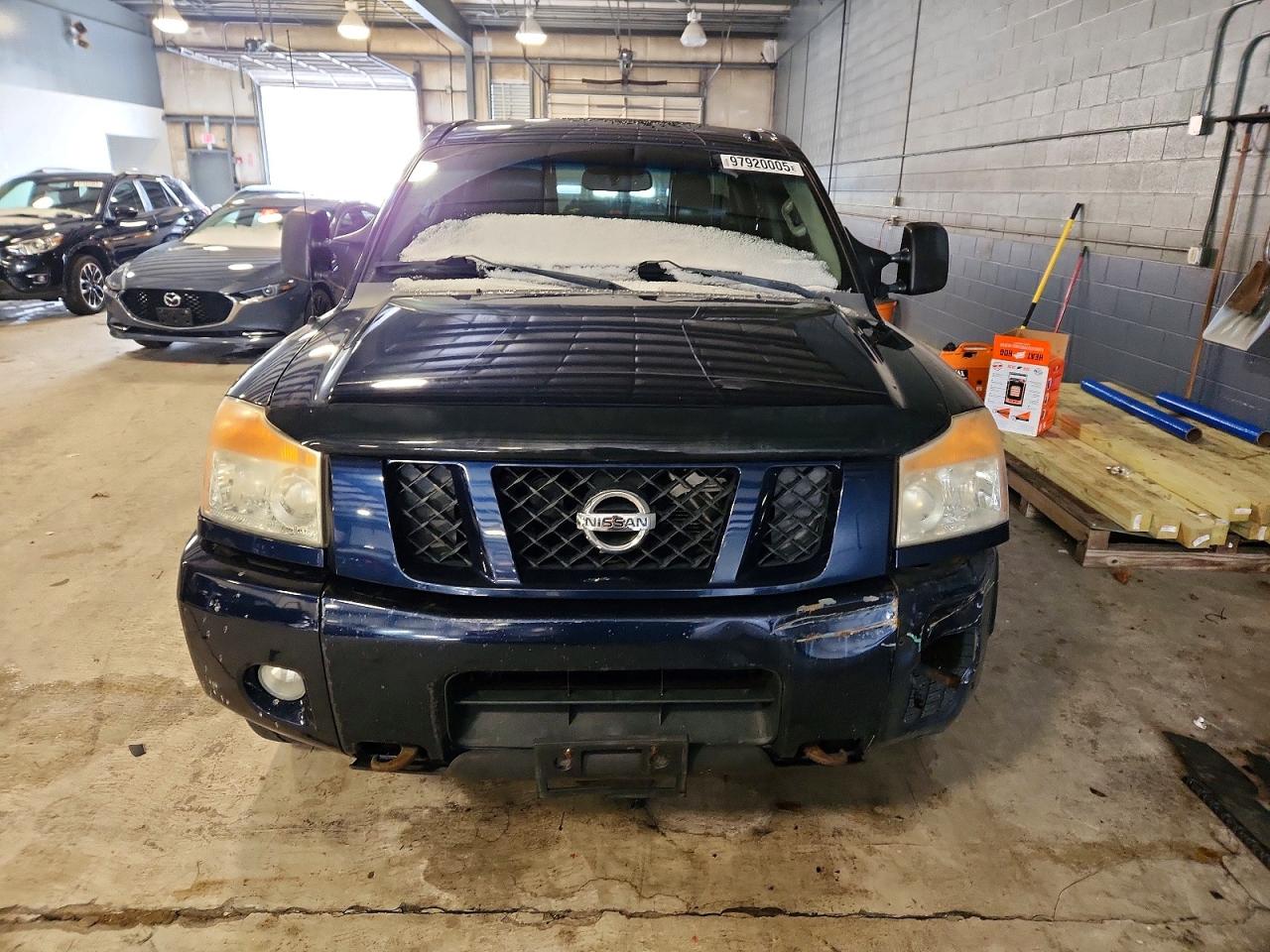 2012 NISSAN TITAN SV photo 9