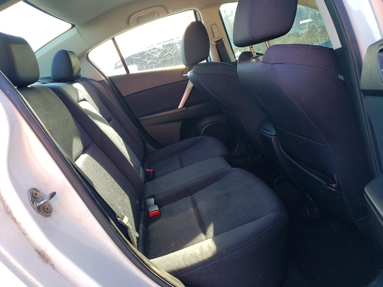 2010 MAZDA 3 S photo 28