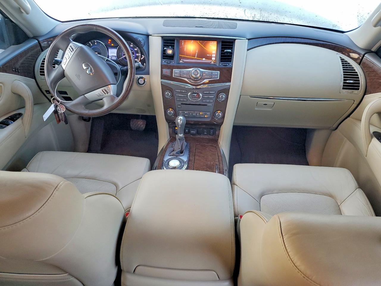 2017 INFINITI QX80 BASE photo 22