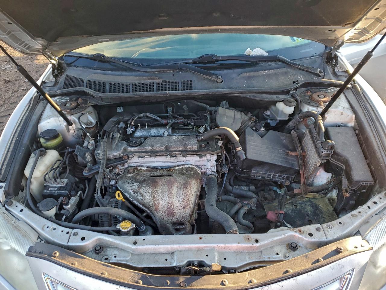 2011 TOYOTA CAMRY BASE photo 21