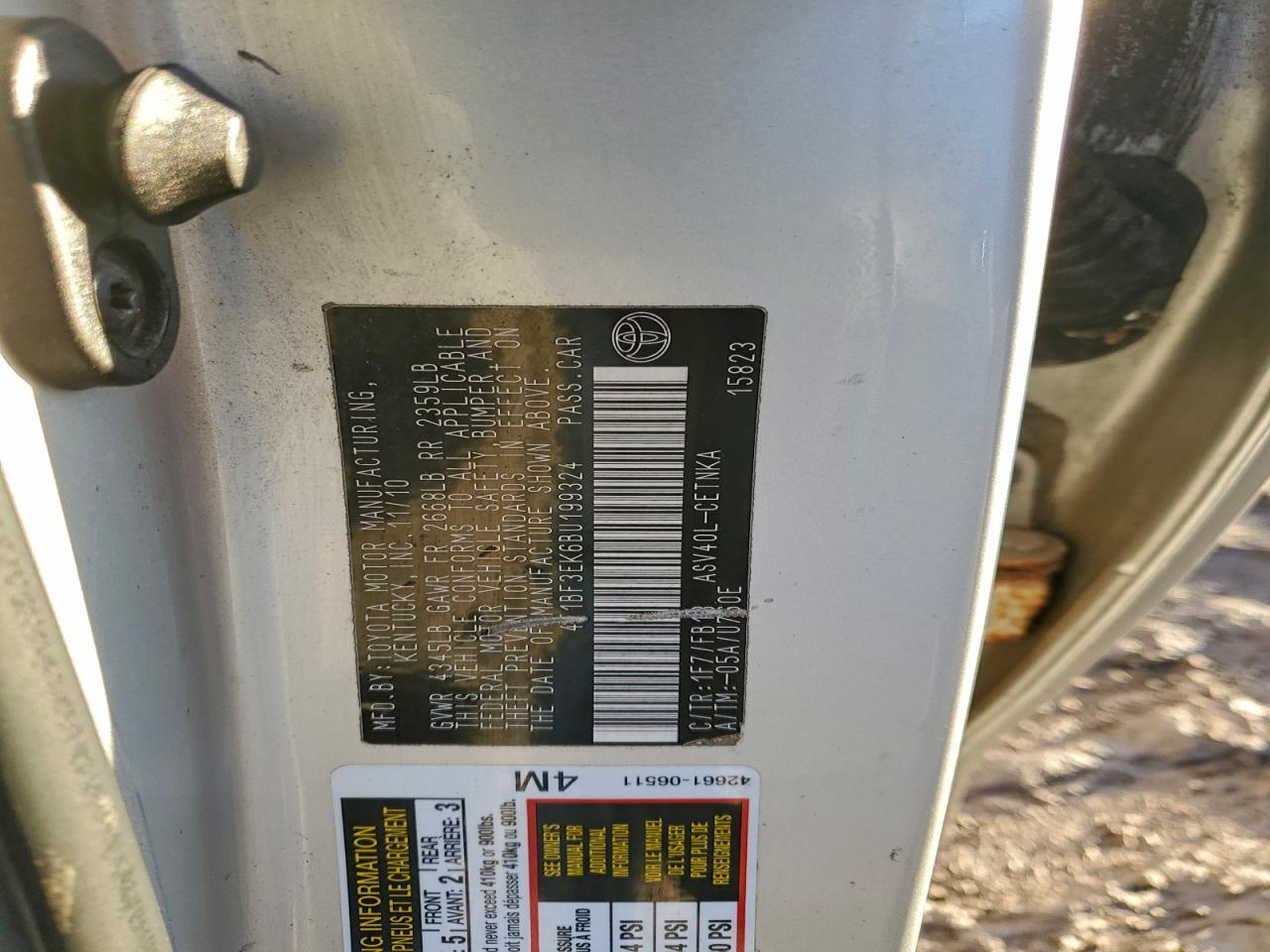 2011 TOYOTA CAMRY BASE photo 23