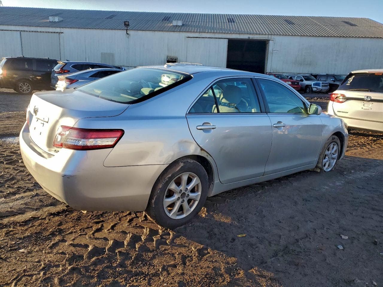 2011 TOYOTA CAMRY BASE photo 5