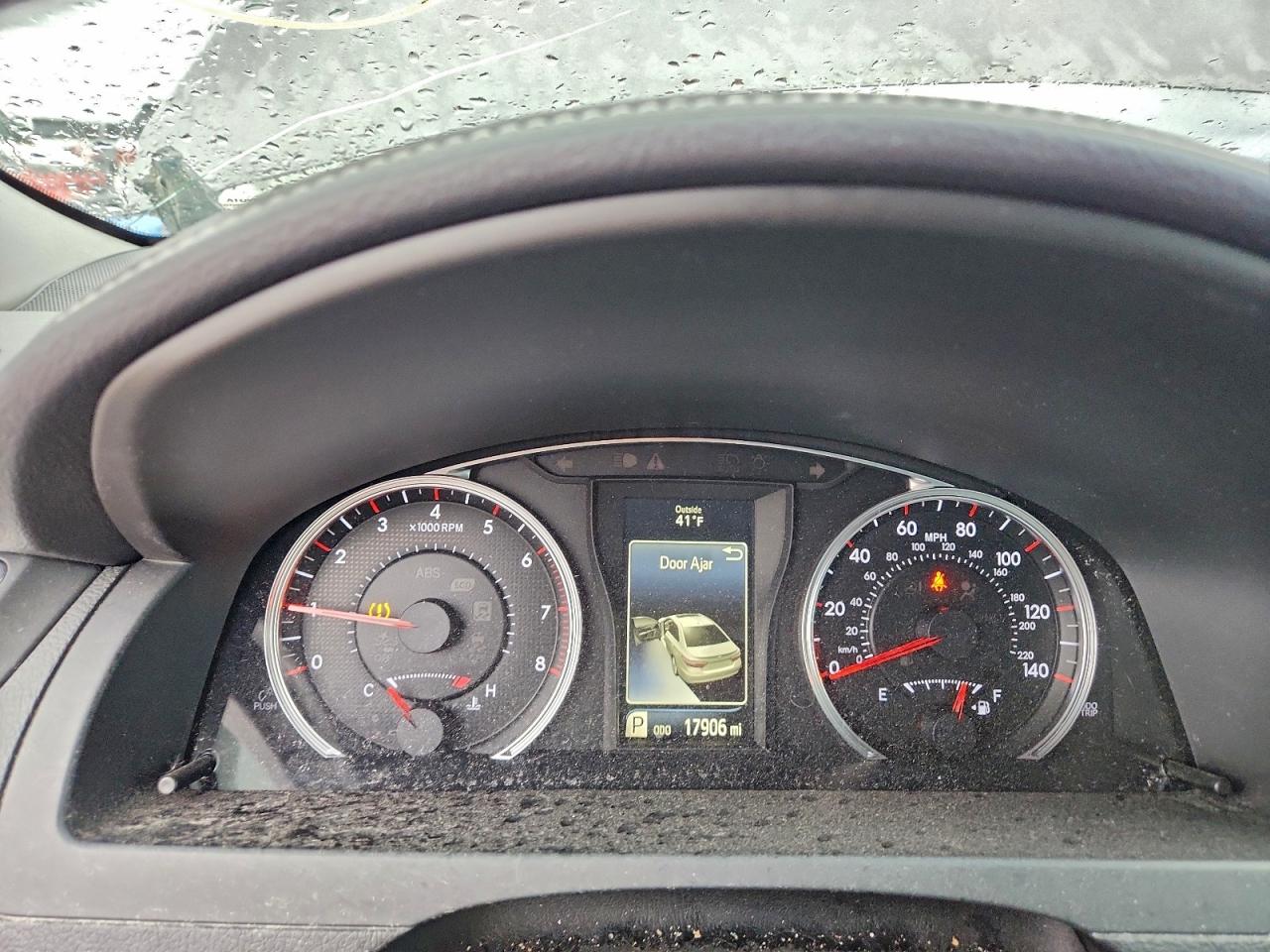 2017 TOYOTA CAMRY LE photo 17