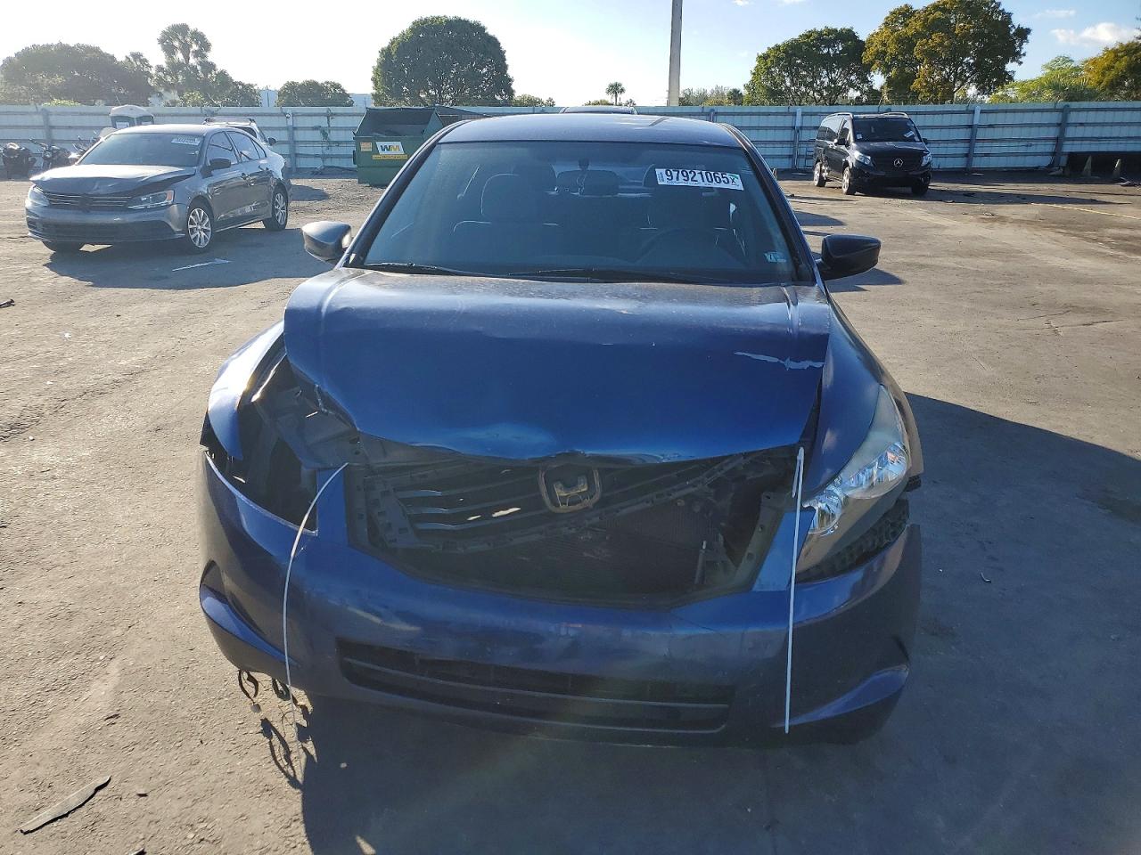 2010 HONDA ACCORD LX photo 9