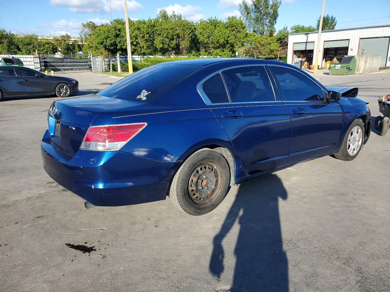 2010 HONDA ACCORD LX photo 5