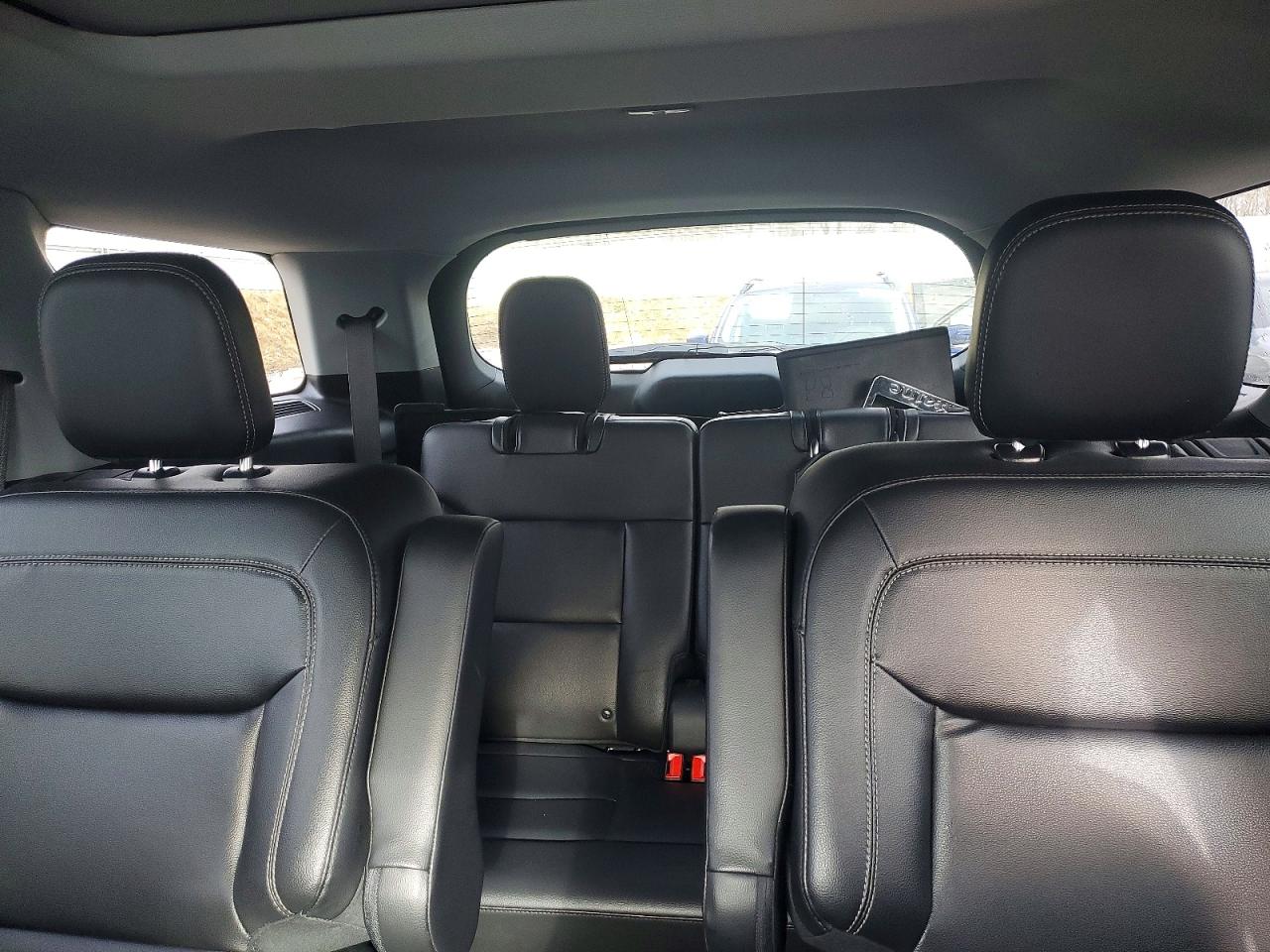 2021 FORD EXPLORER XLT photo 19