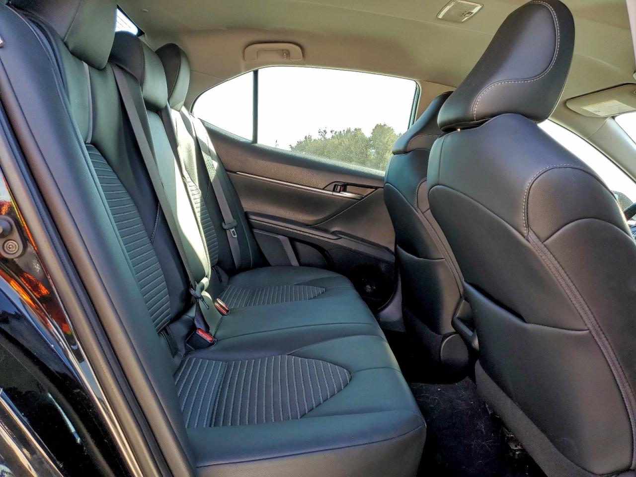 2021 TOYOTA CAMRY SE photo 28
