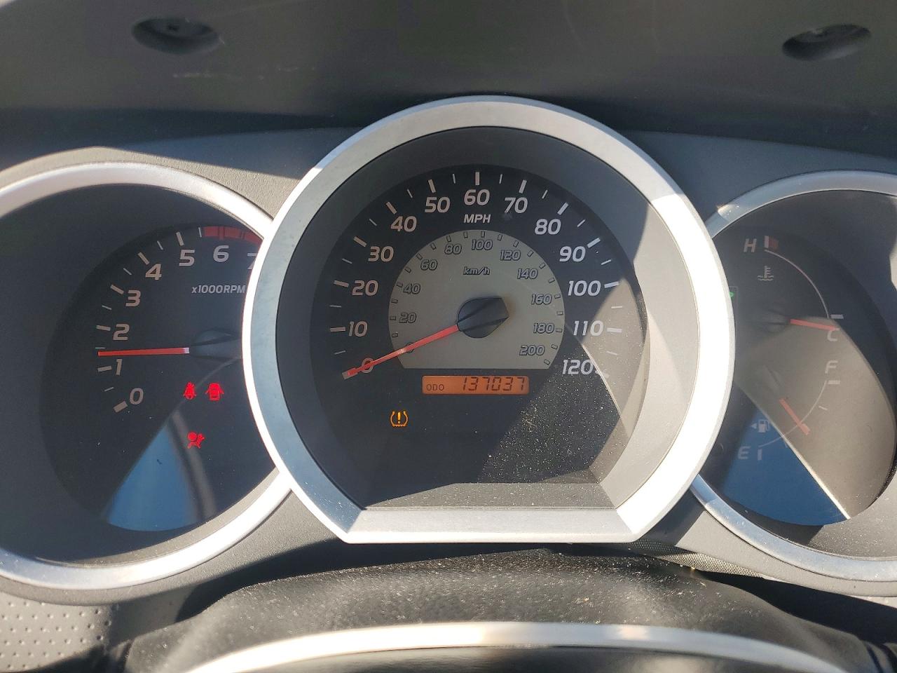 2009 TOYOTA TACOMA photo 25