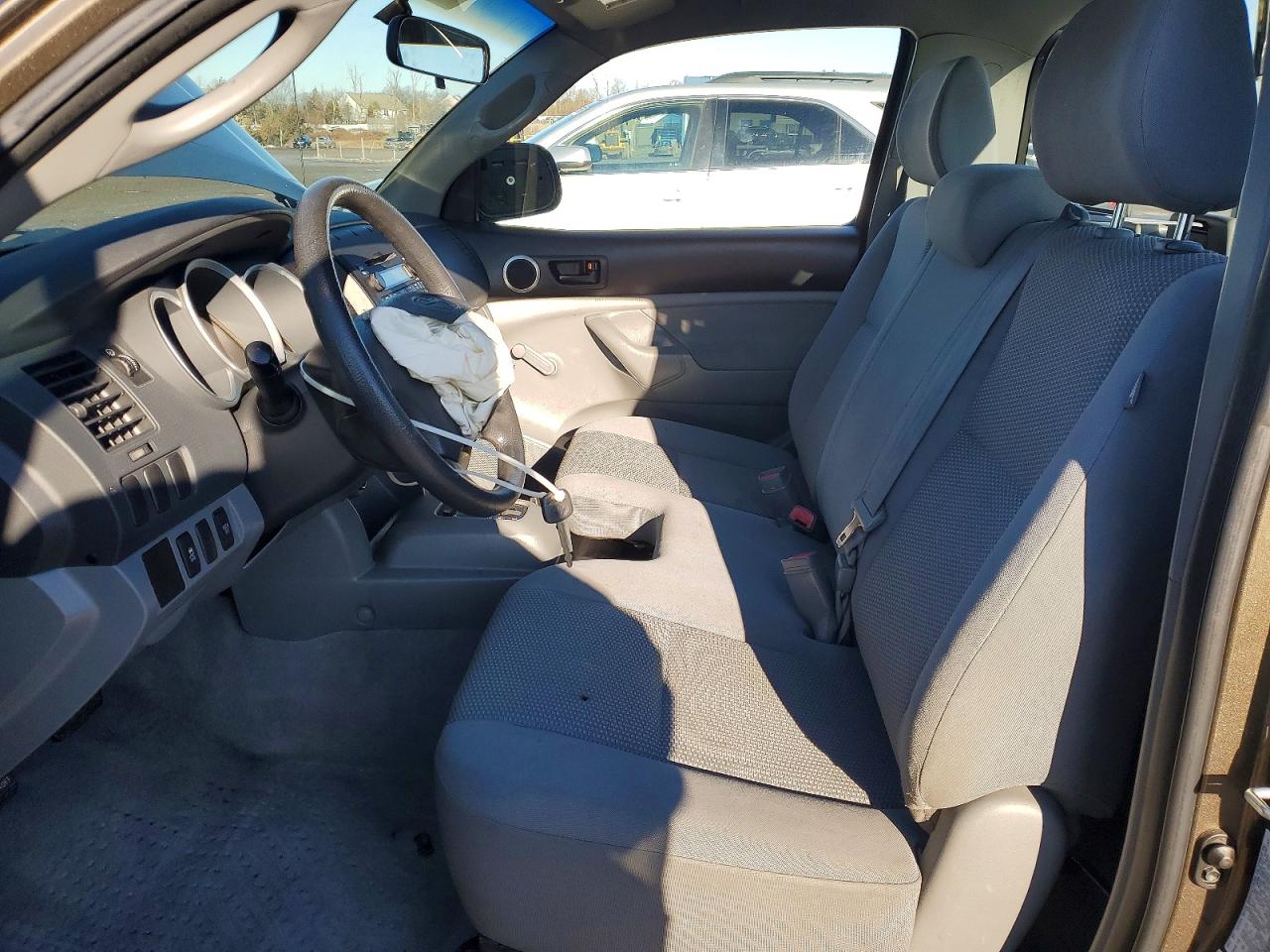 2009 TOYOTA TACOMA photo 19