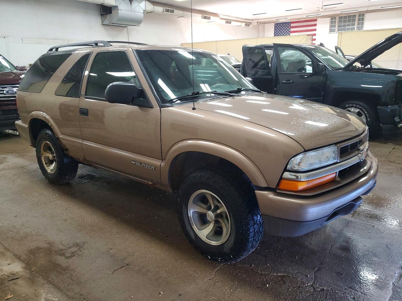 2002 CHEVROLET BLAZER photo 4