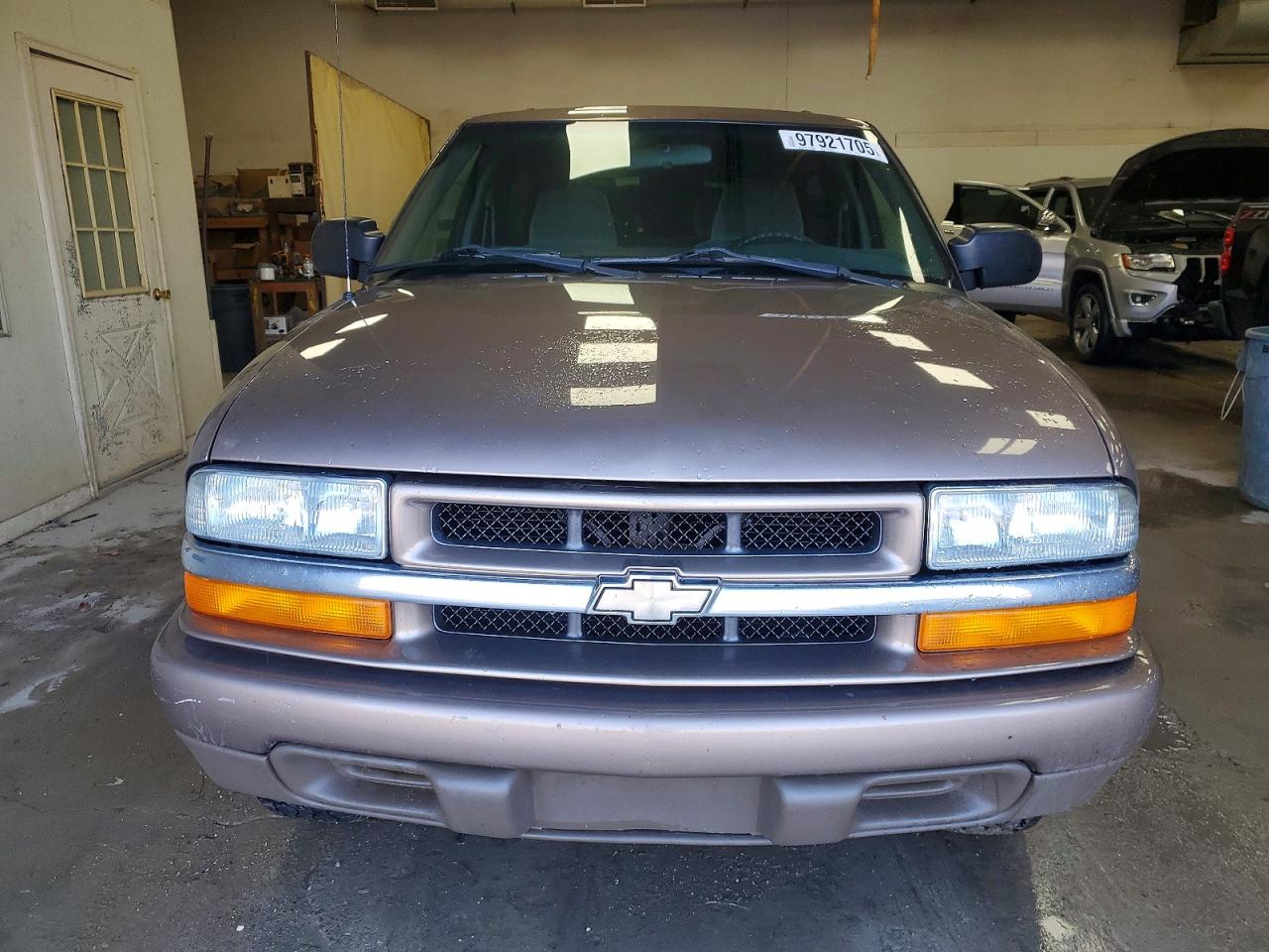 2002 CHEVROLET BLAZER photo 5