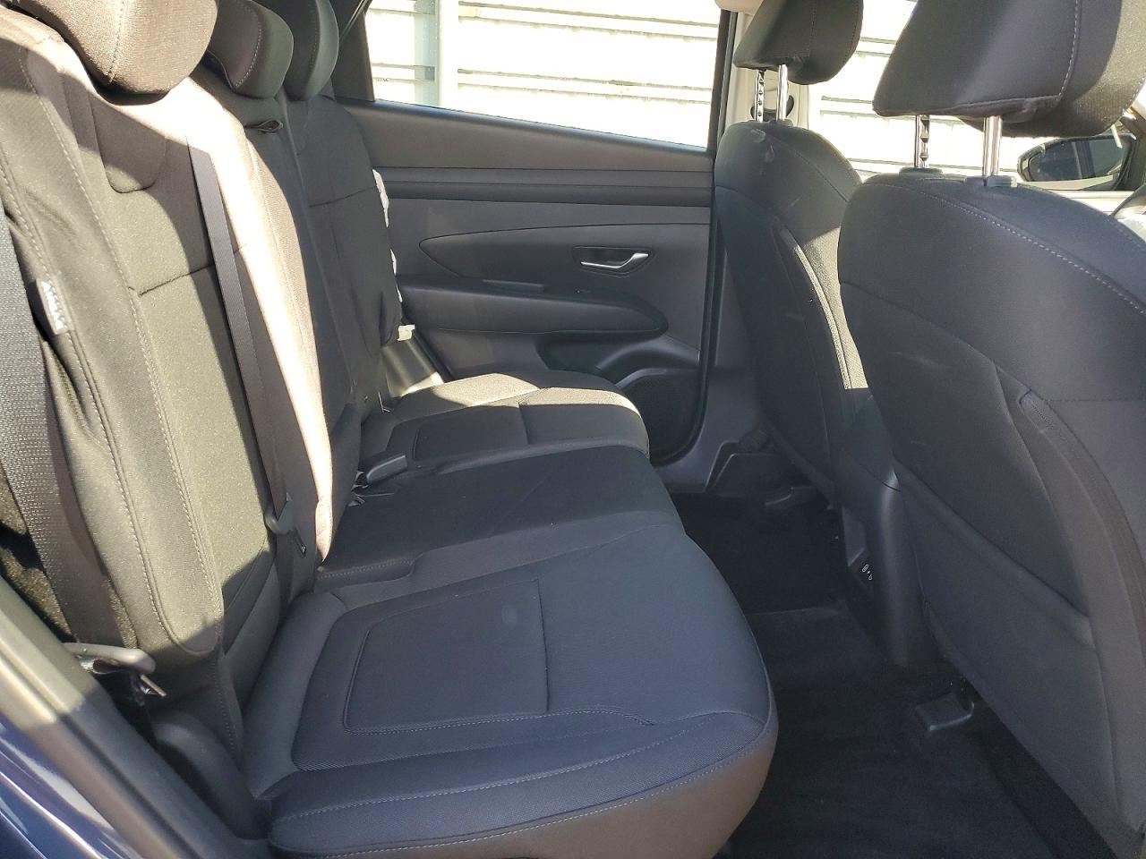2025 HYUNDAI TUCSON SE photo 31