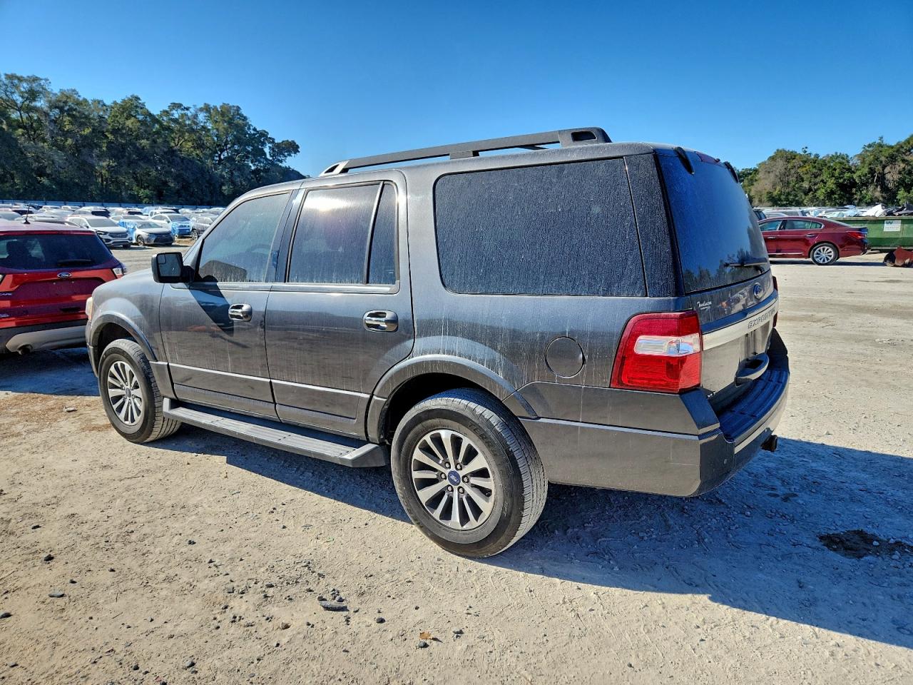 2017 FORD EXPEDITION XLT photo 3