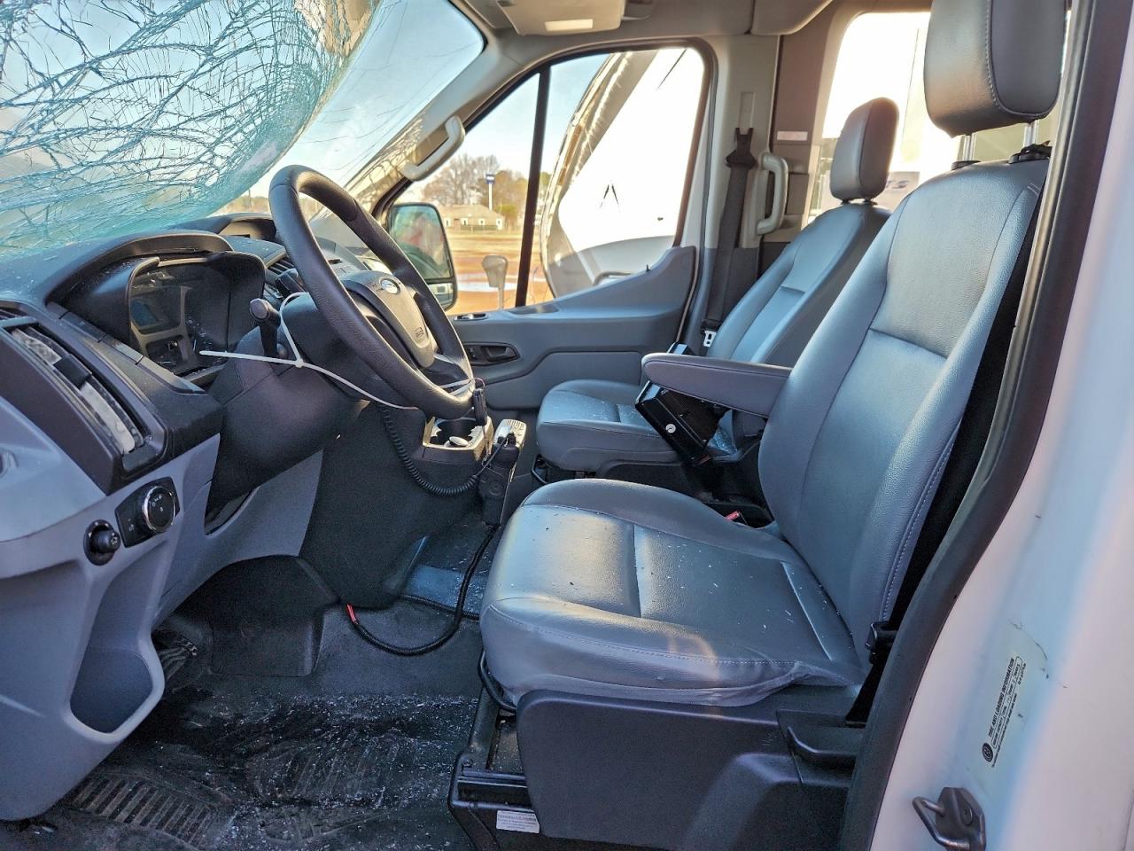 2018 FORD TRANSIT T-350 photo 19
