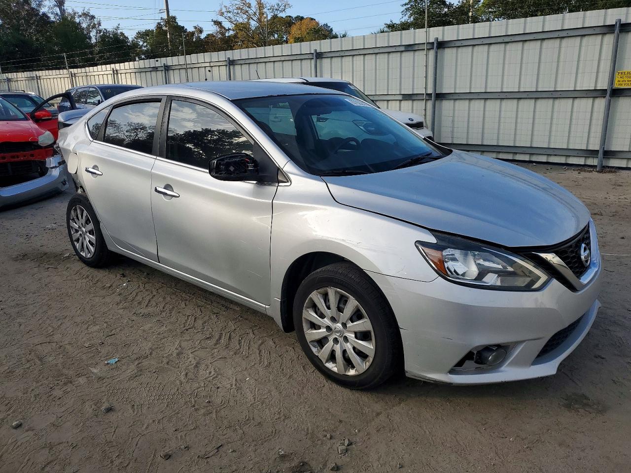 2016 NISSAN SENTRA S photo 4