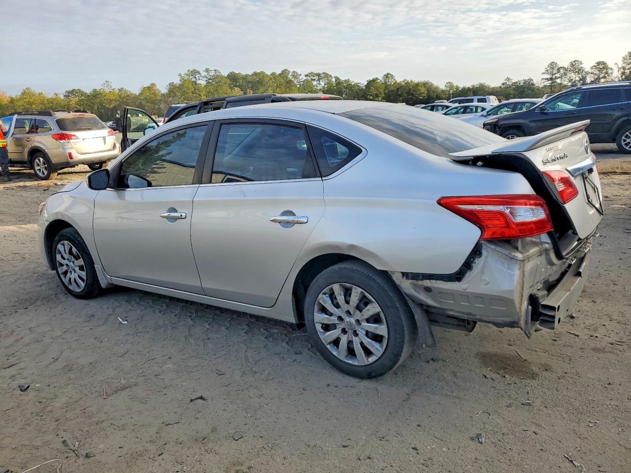 2016 NISSAN SENTRA S photo 2