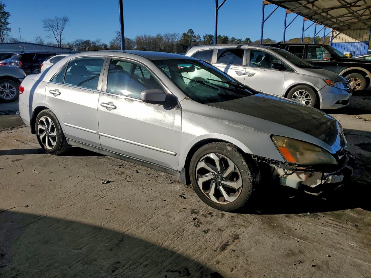 2004 HONDA ACCORD LX photo 4