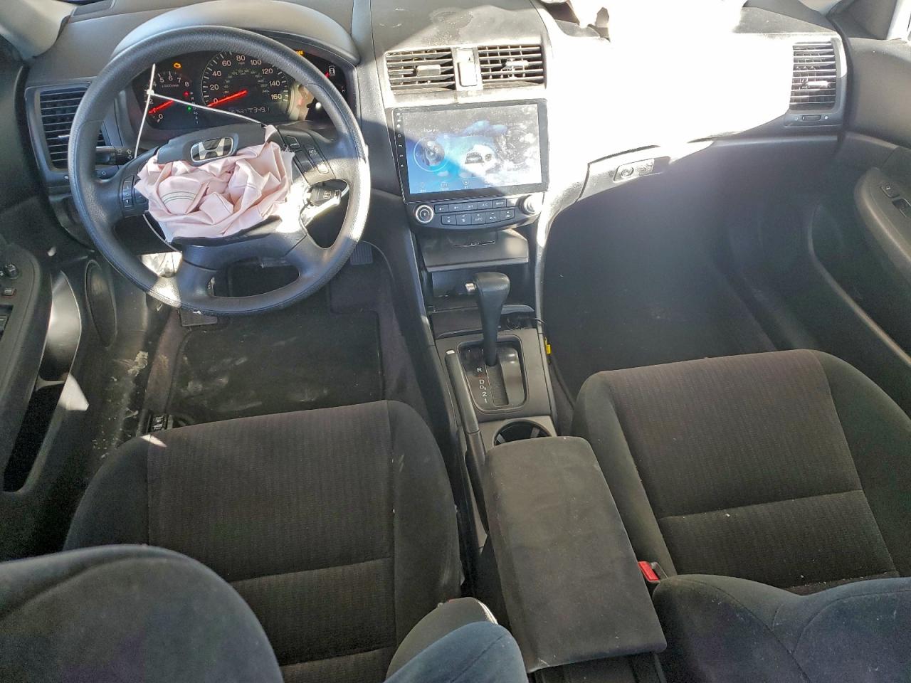 2004 HONDA ACCORD LX photo 8