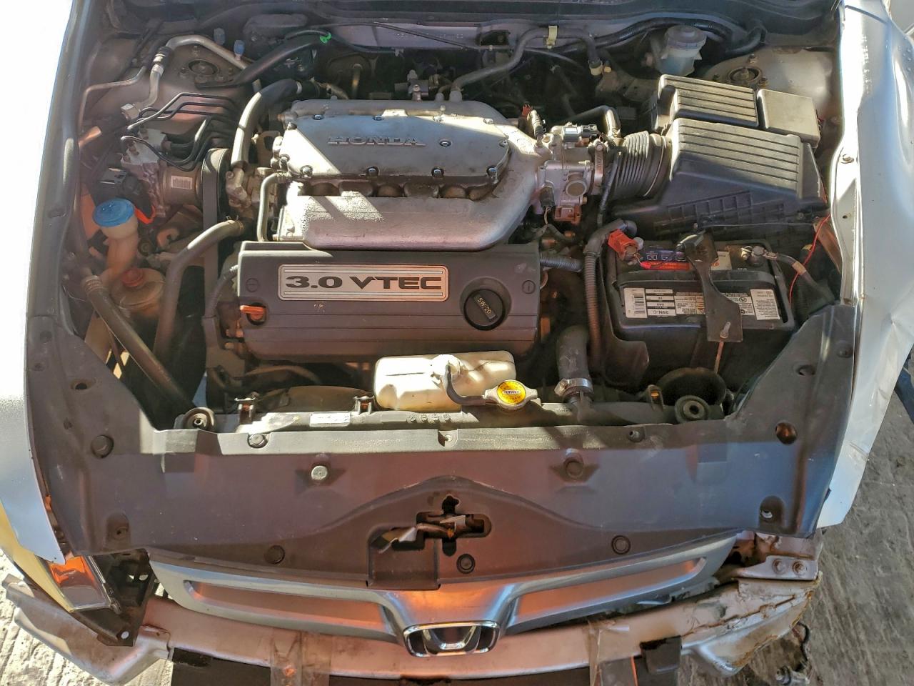 2004 HONDA ACCORD LX photo 11
