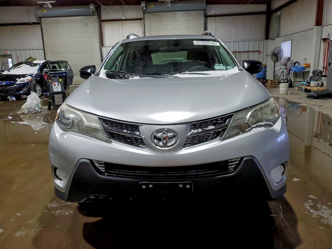 2015 TOYOTA RAV4 LE photo 13