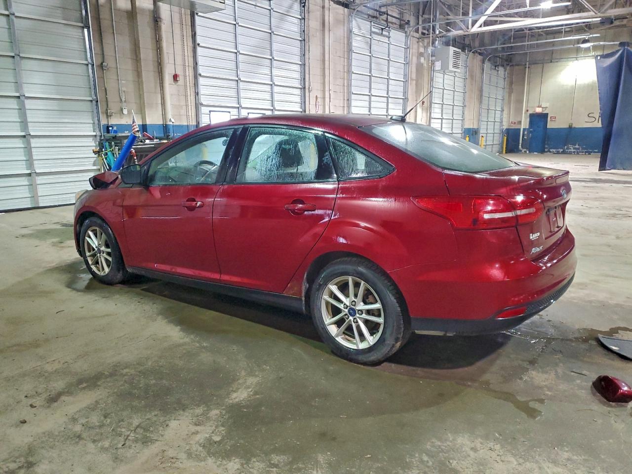 2017 FORD FOCUS SE photo 3