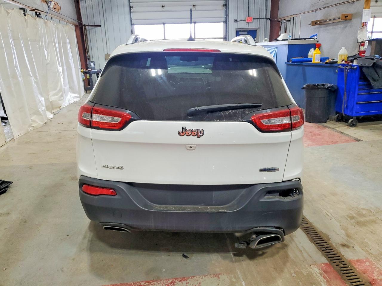 2017 JEEP CHEROKEE LATITUDE photo 16