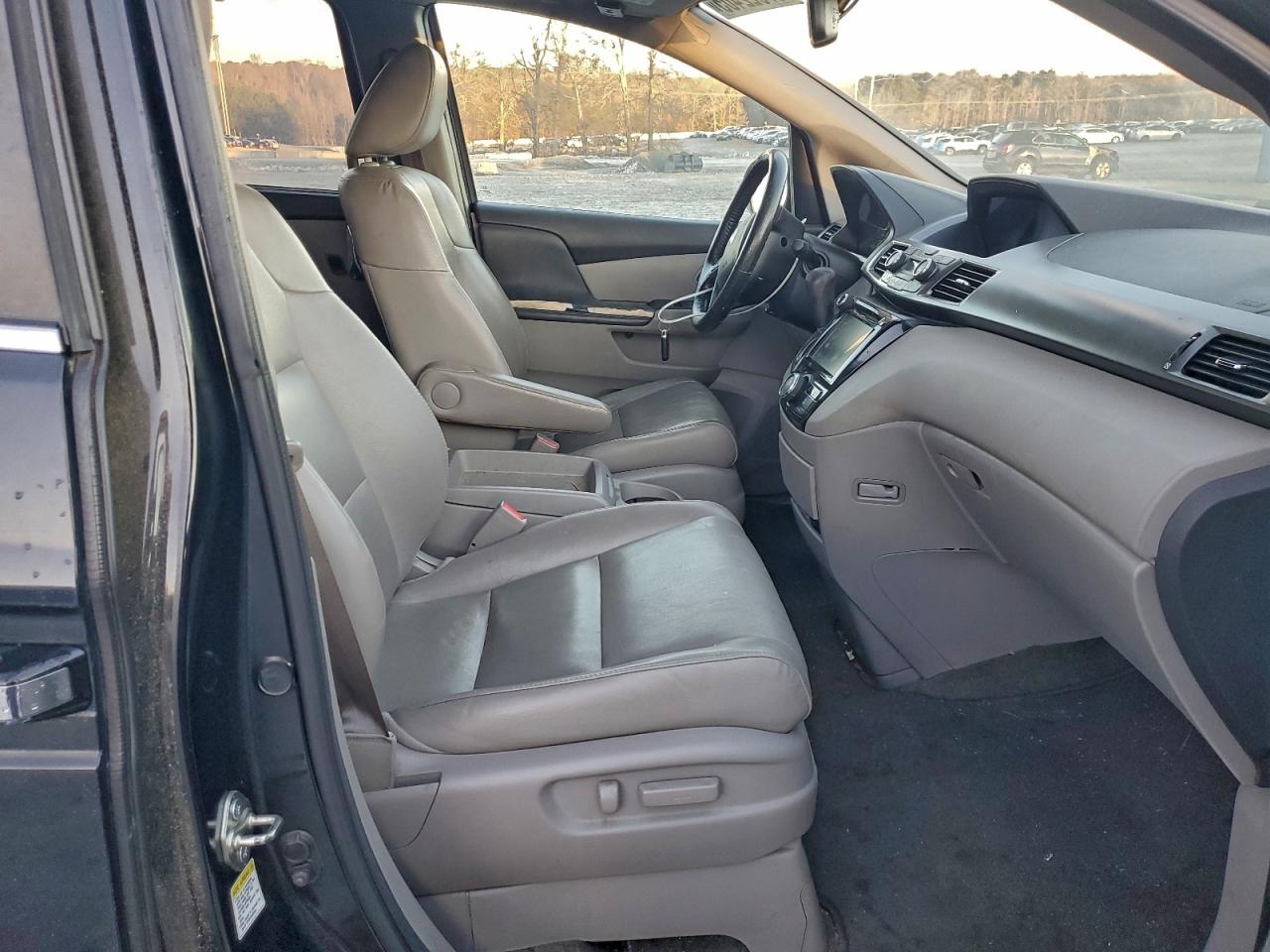 2014 HONDA ODYSSEY EXL photo 22