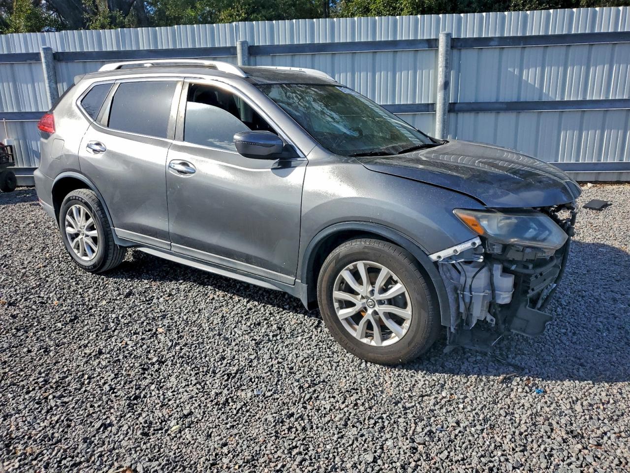 2017 NISSAN ROGUE S photo 7