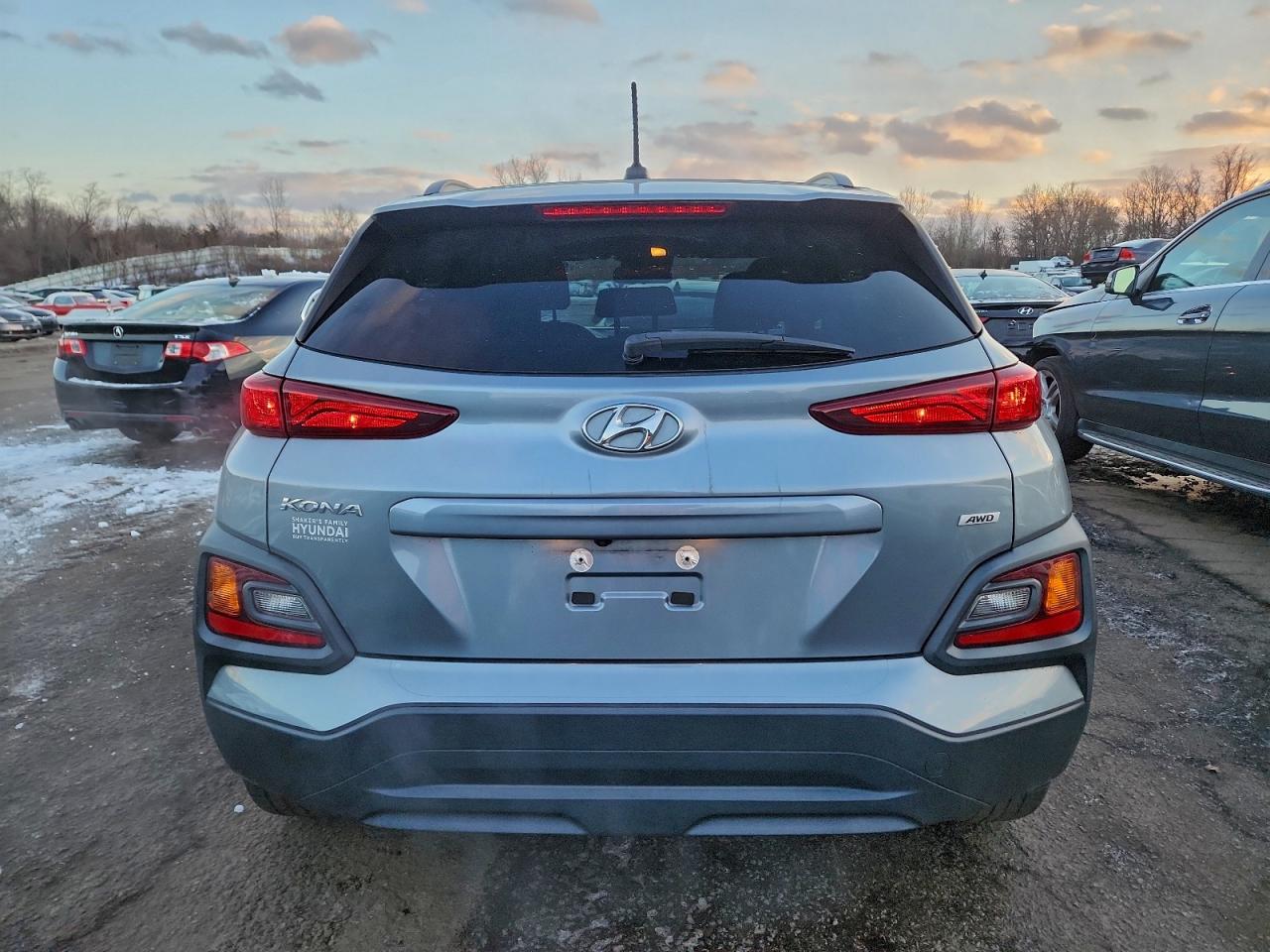 2020 HYUNDAI KONA SEL photo 6