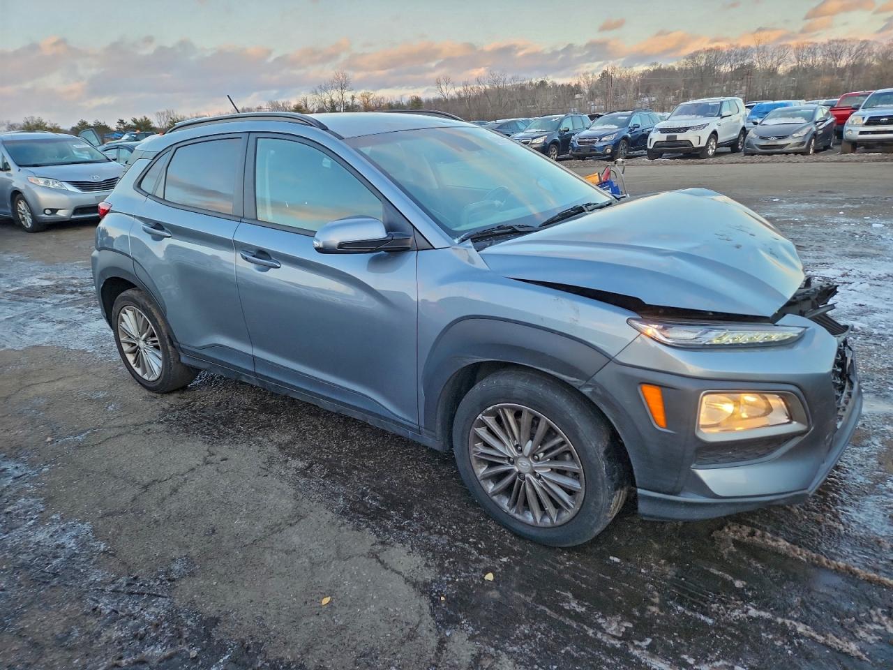 2020 HYUNDAI KONA SEL photo 4