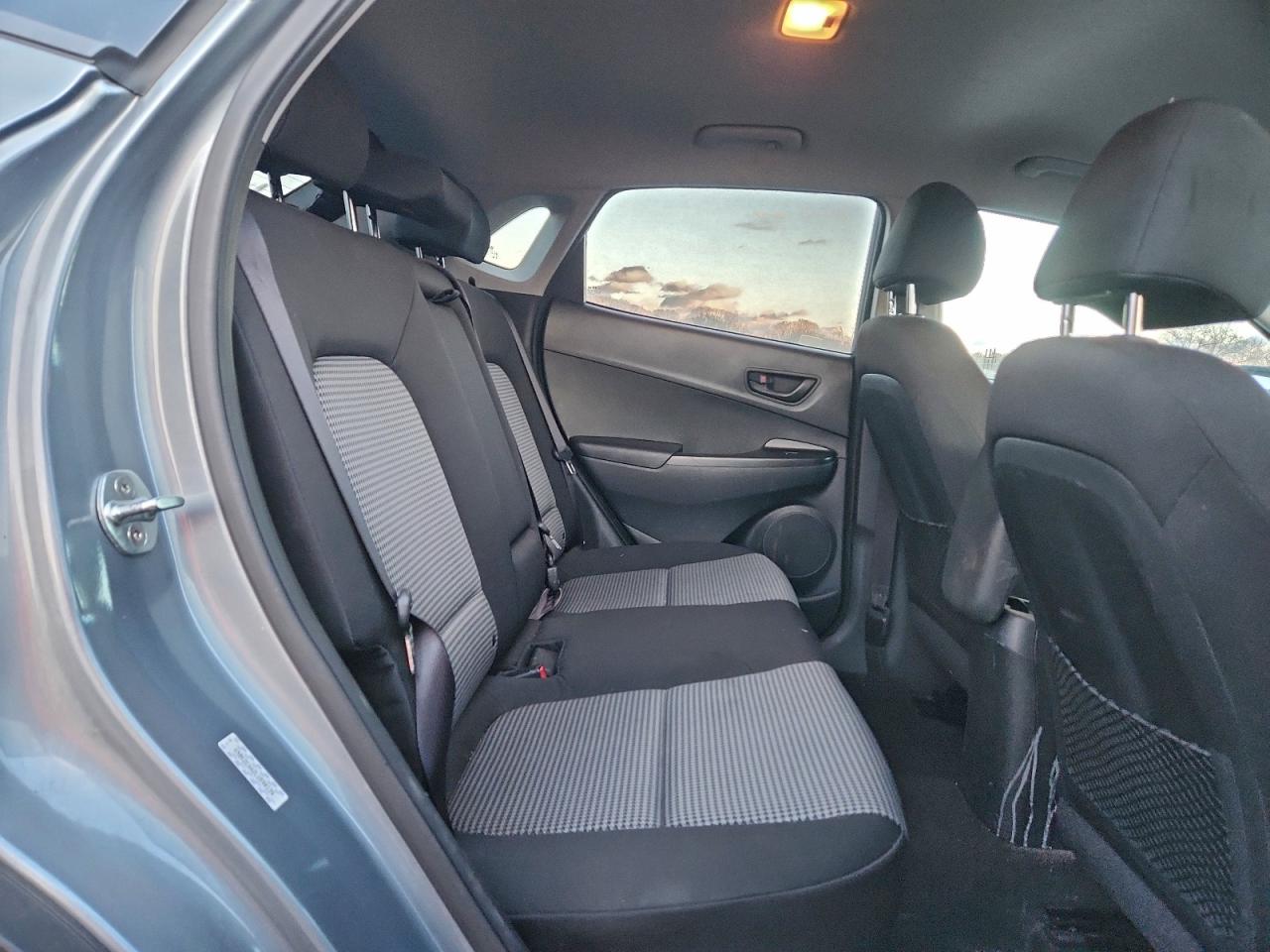 2020 HYUNDAI KONA SEL photo 10