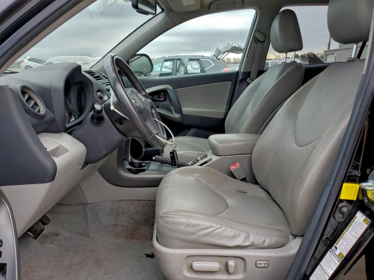 2012 TOYOTA RAV4 LIMITED photo 19