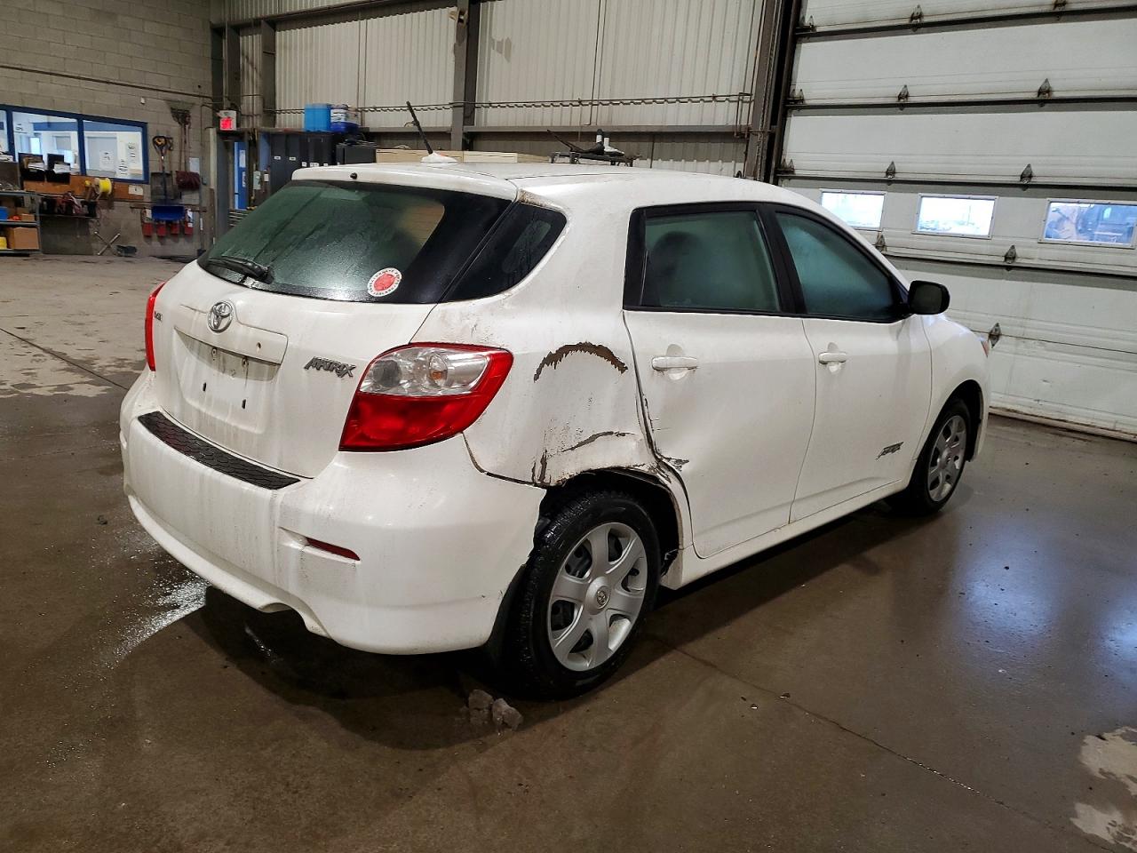 2010 TOYOTA COROLLA MATRIX photo 3