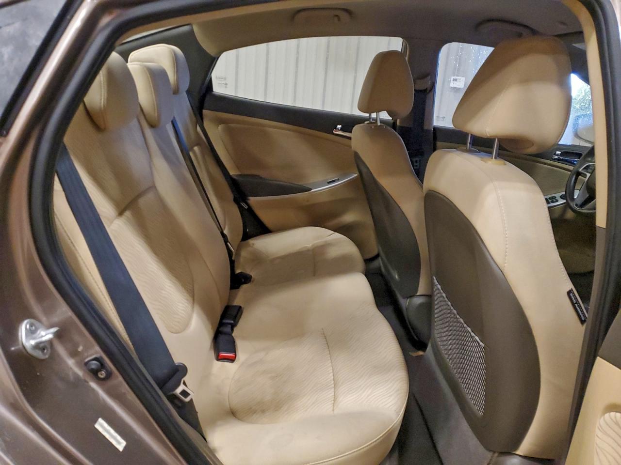 2012 HYUNDAI ACCENT GLS photo 28