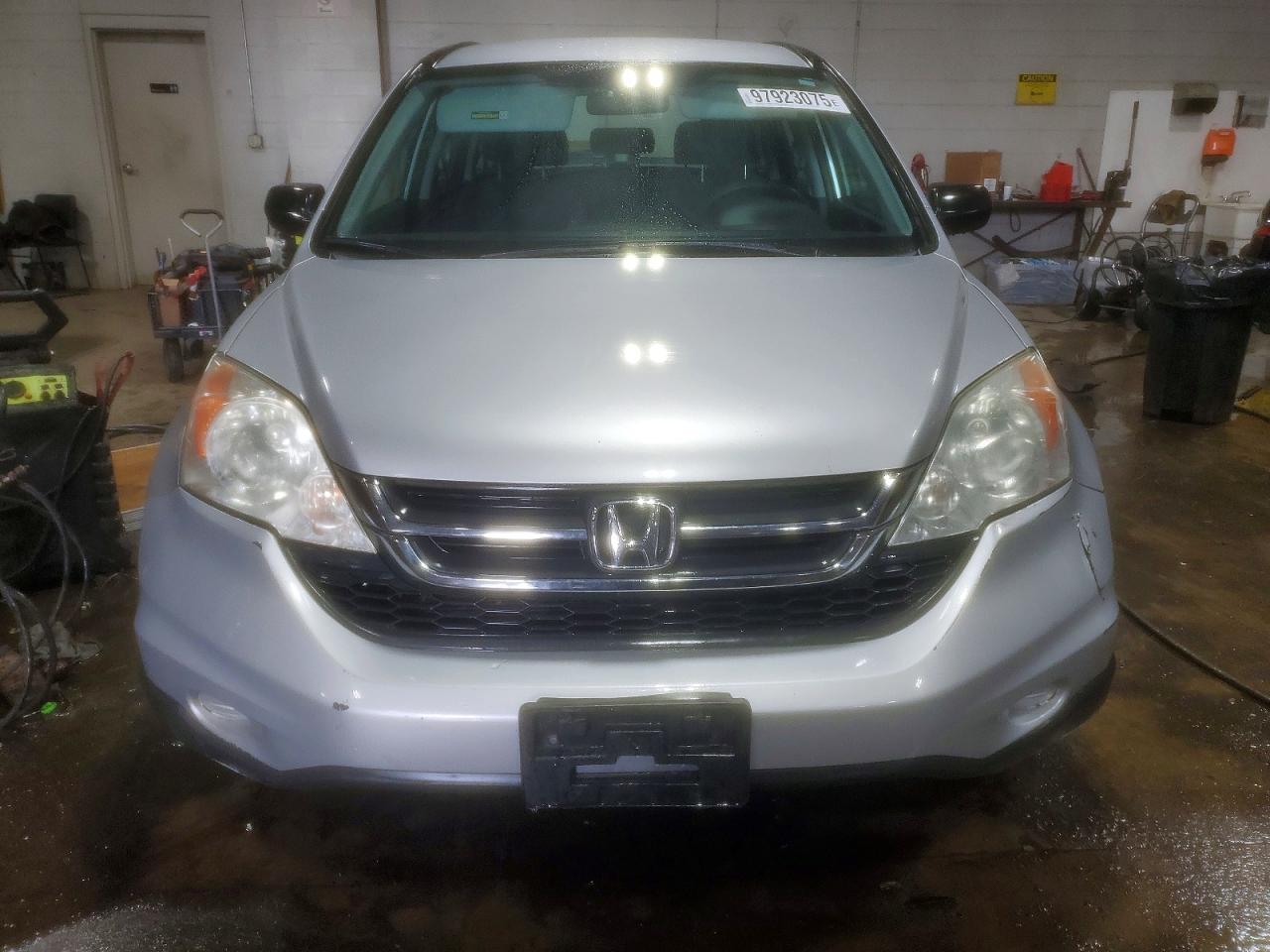 2010 HONDA CR-V LX photo 9