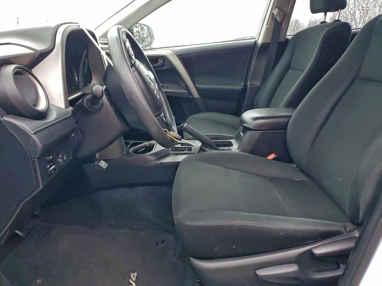 2018 TOYOTA RAV4 LE photo 7