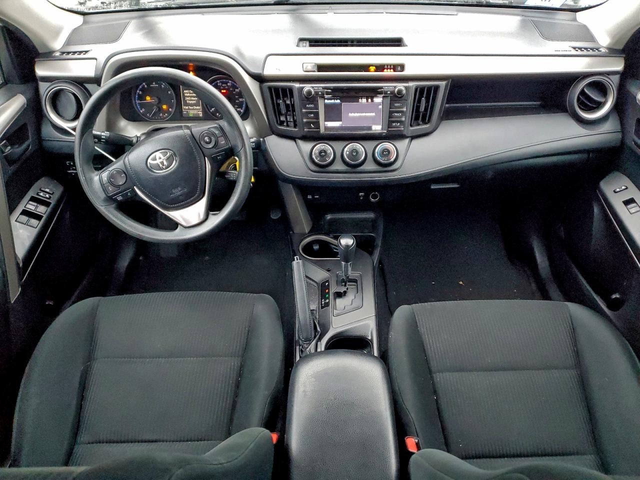2018 TOYOTA RAV4 LE photo 8