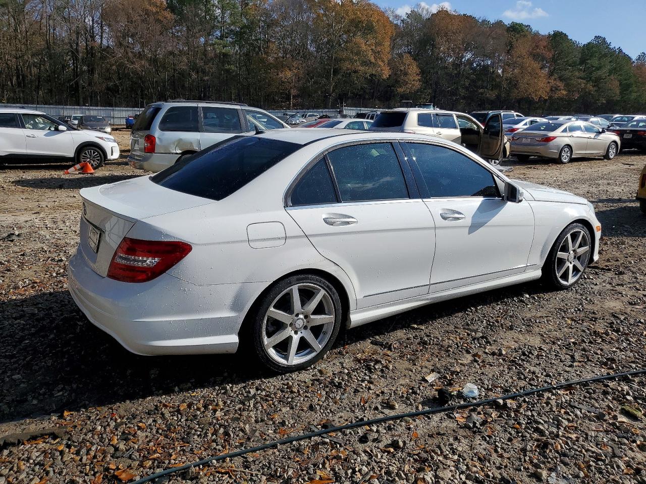 2014 MERCEDES-BENZ C 250 photo 5