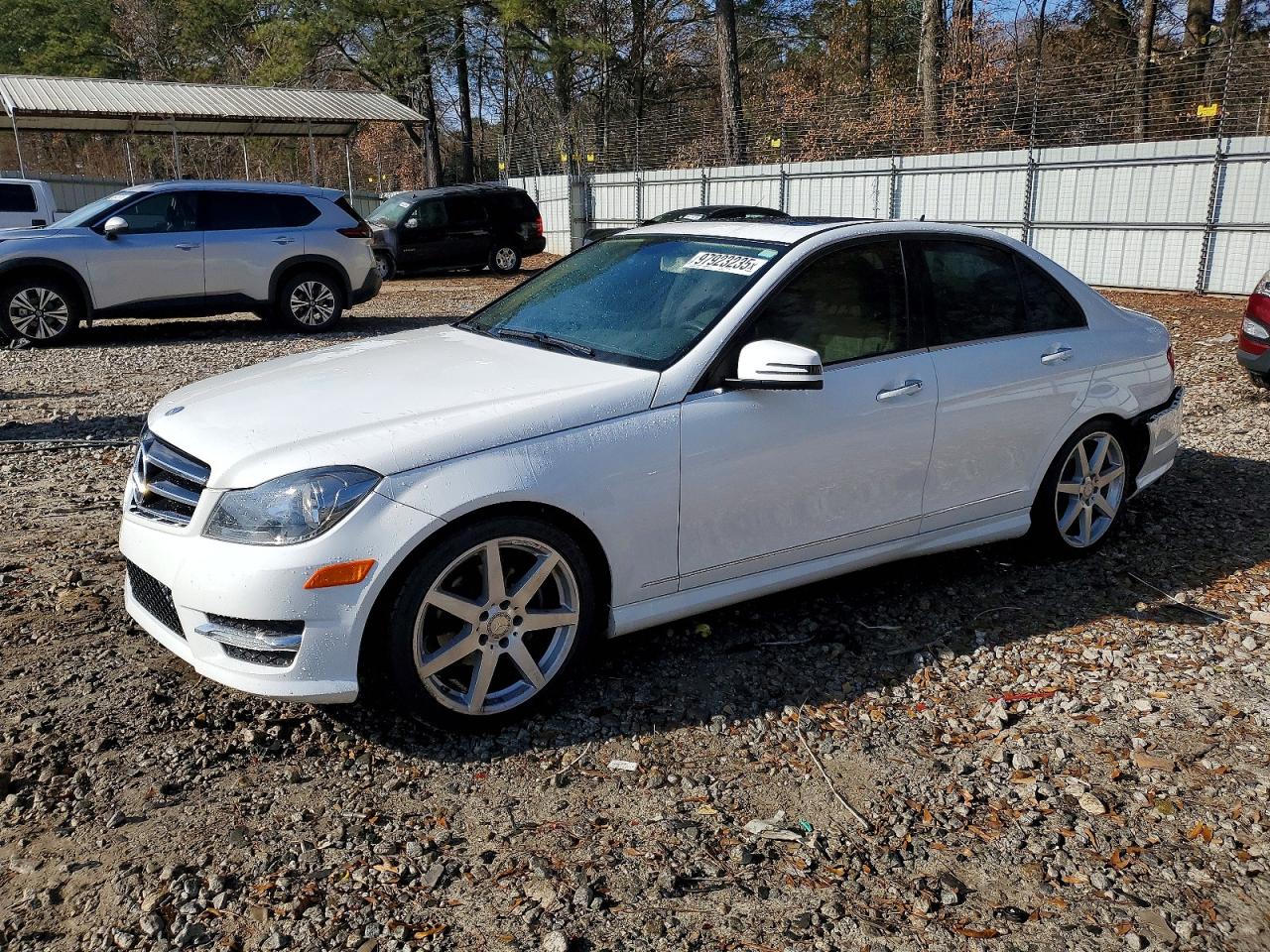 2014 MERCEDES-BENZ C