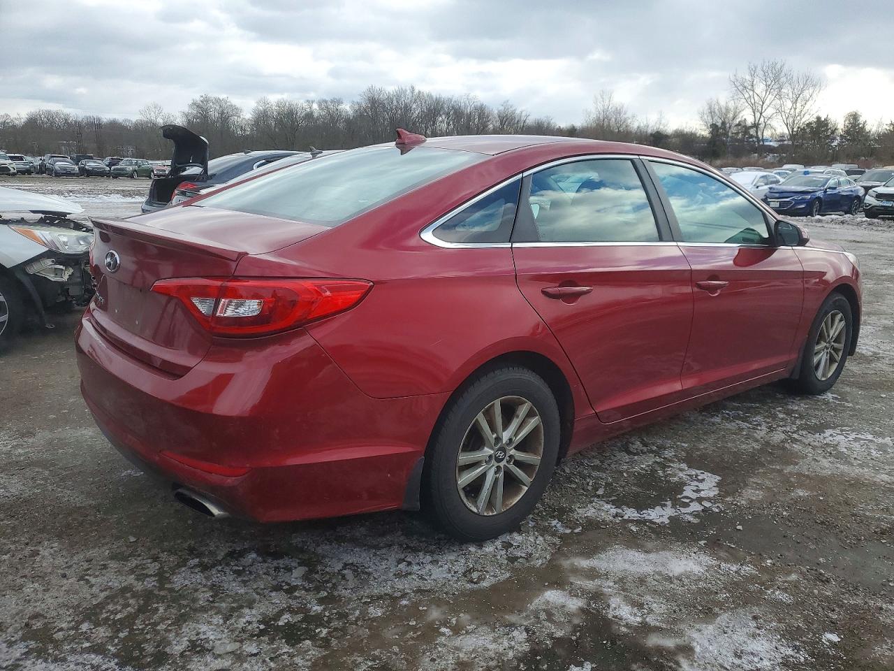 2015 HYUNDAI SONATA SE photo 3