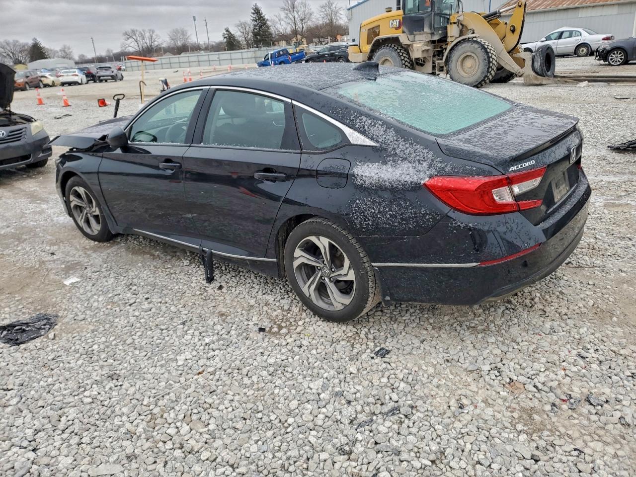 2018 HONDA ACCORD EX photo 4