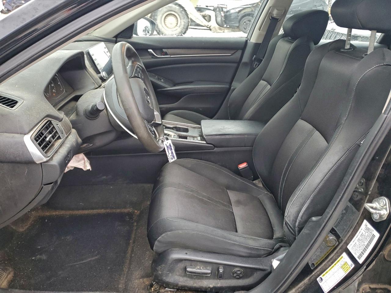 2018 HONDA ACCORD EX photo 19